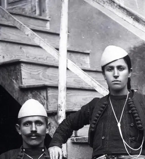 Cover: Azem und Shote Galica – Das Freiheitsduo des Kosovo